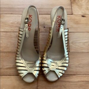 Michael Kors Gold/Wood Sandal, Size 9.5